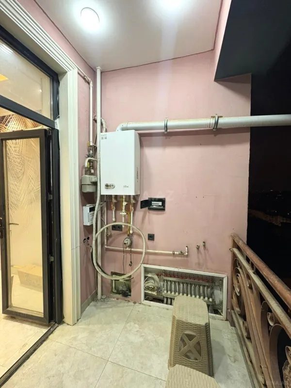 Satılır 2 otaqlı mənzil 73 m²