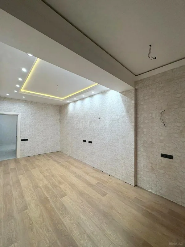 Satılır 2 otaqlı mənzil 73 m²