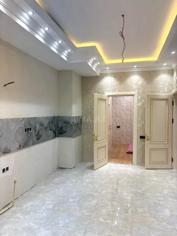 Satılır 2 otaqlı mənzil 73 m²