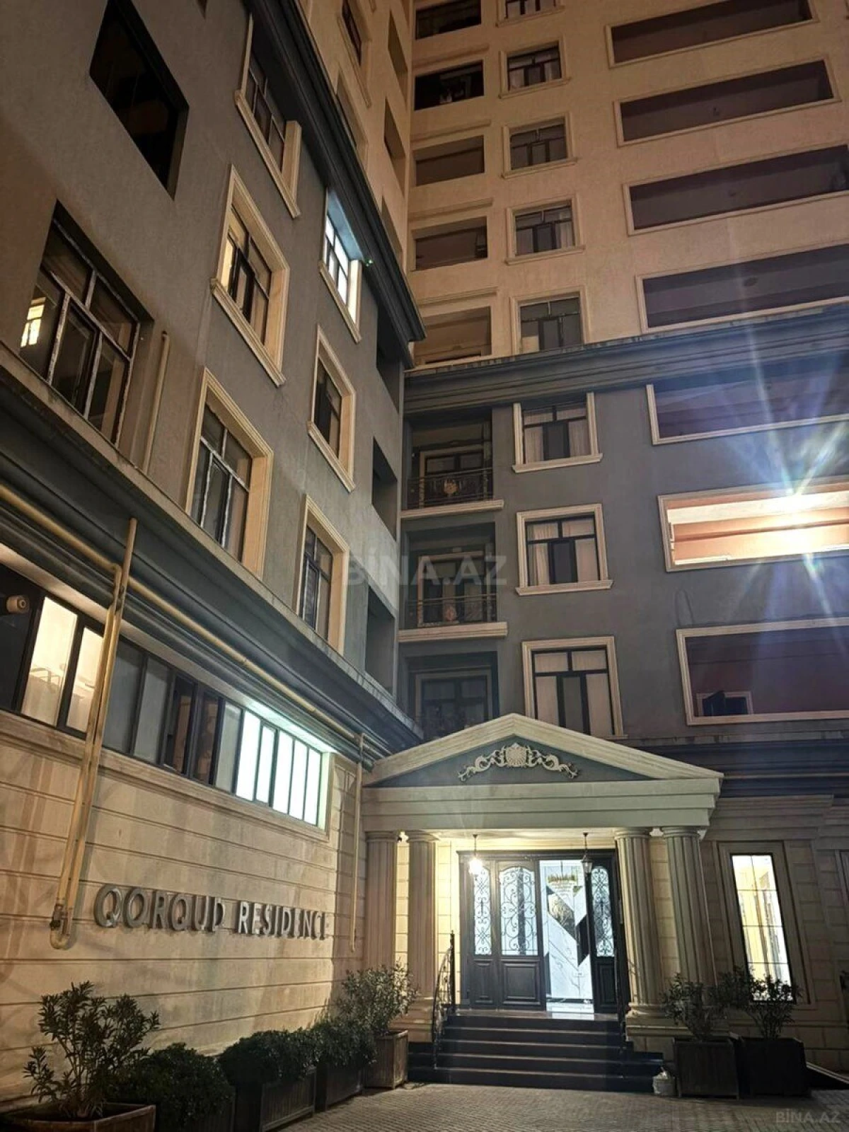 Satılır 2 otaqlı mənzil 73 m²