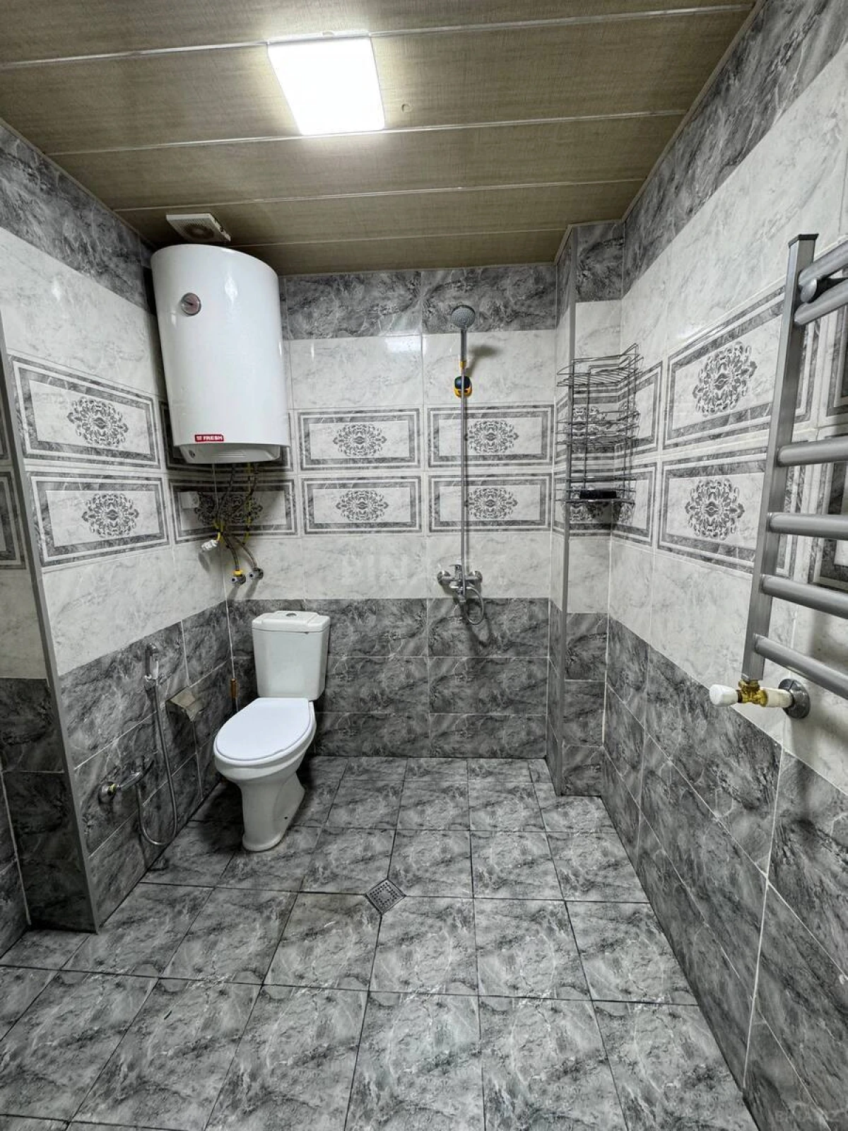 Satılır 2 otaqlı mənzil 44 m²