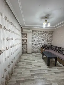 Satılır 2 otaqlı mənzil 44 m²