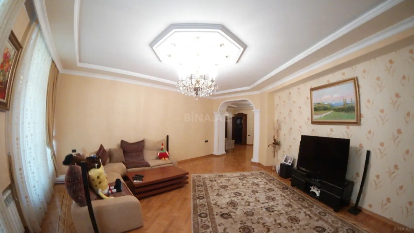 Satılır 3 otaqlı mənzil 170 m²