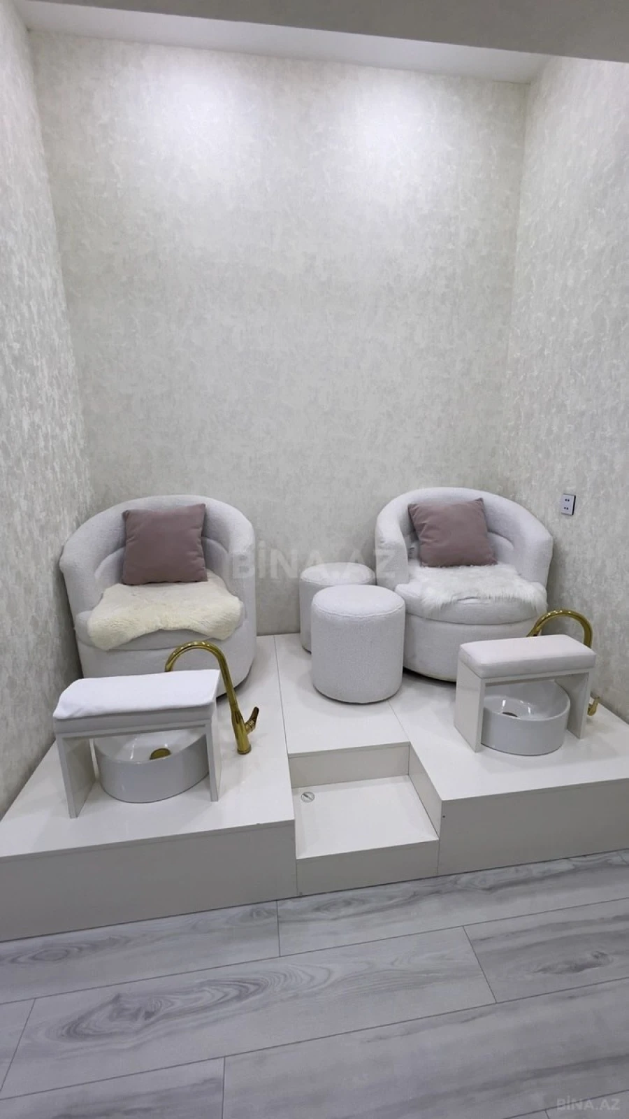 Kirayə verilir obyekt 135 m²