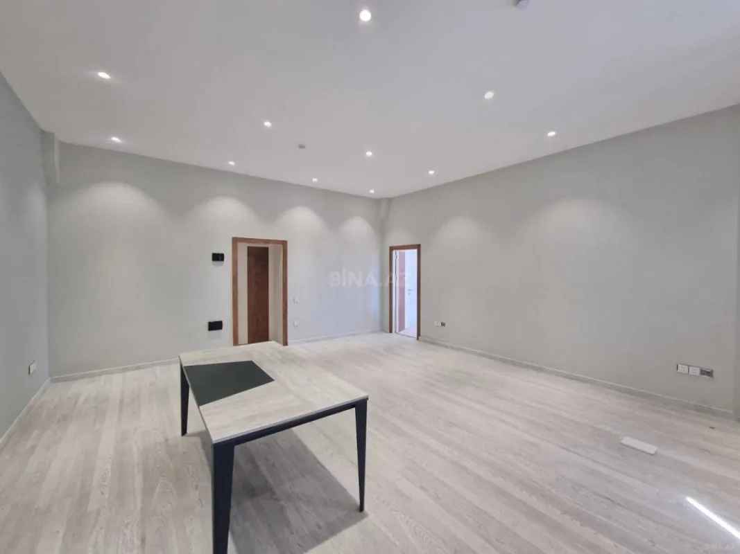 Kirayə verilir 1 otaqlı ofis 40 m²
