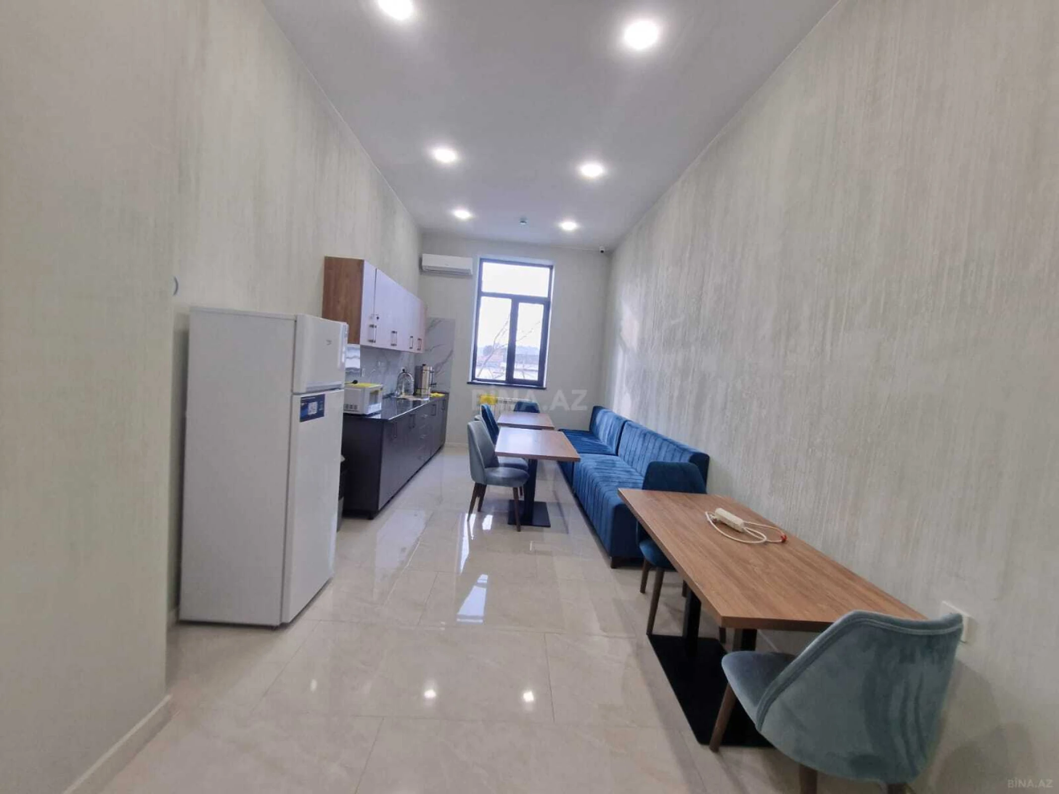 Kirayə verilir 1 otaqlı ofis 40 m²