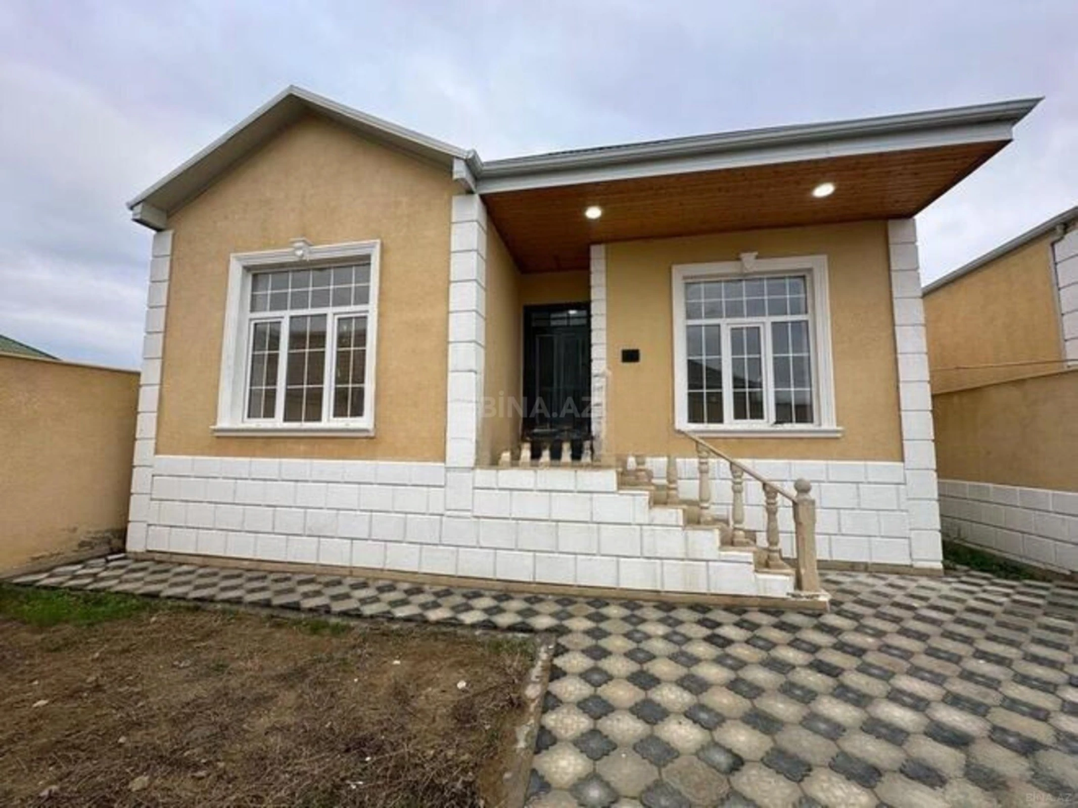 Satılır 4 otaqlı həyət evi 120 m²