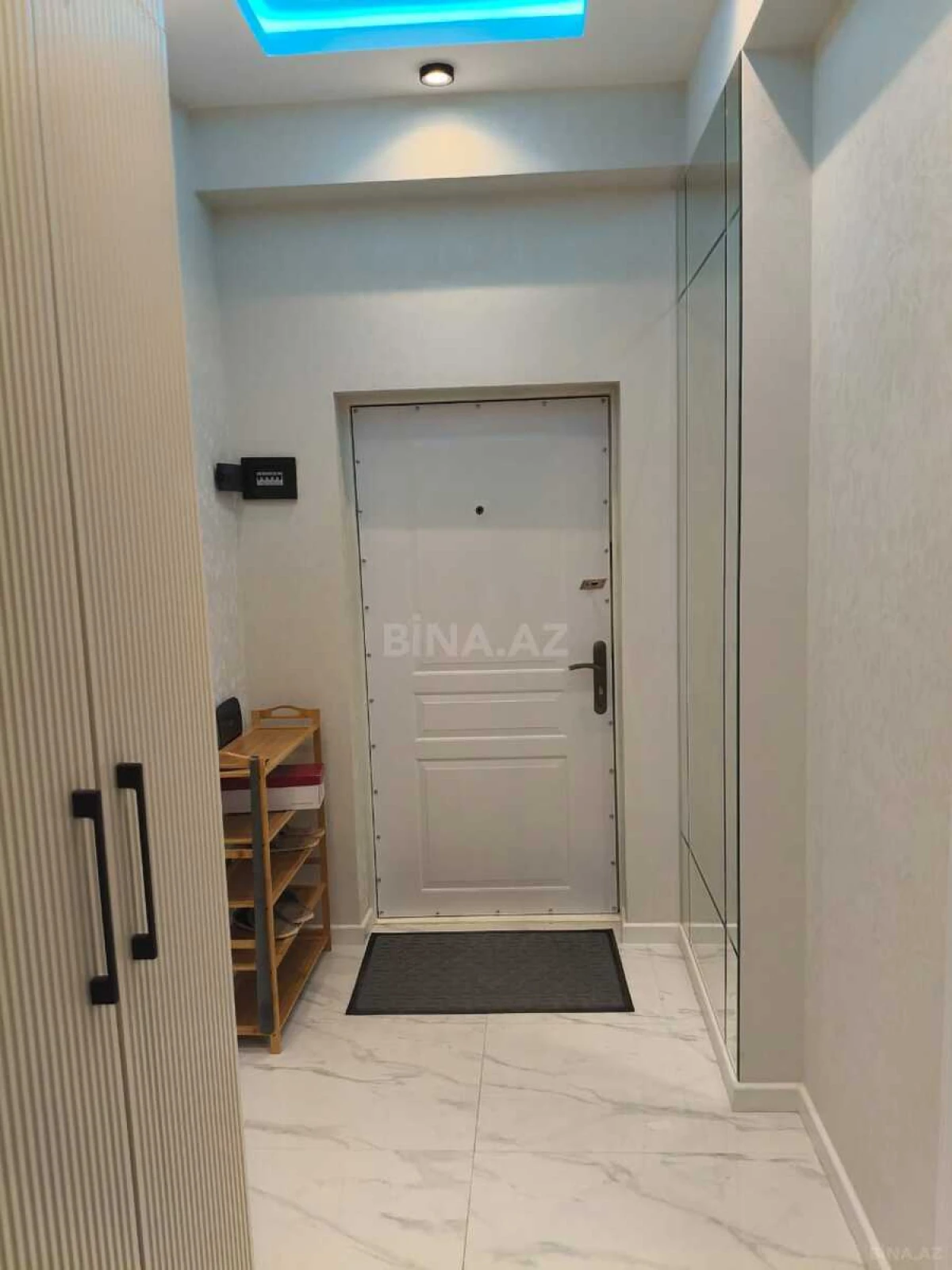 Kirayə verilir 2 otaqlı mənzil 65 m²
