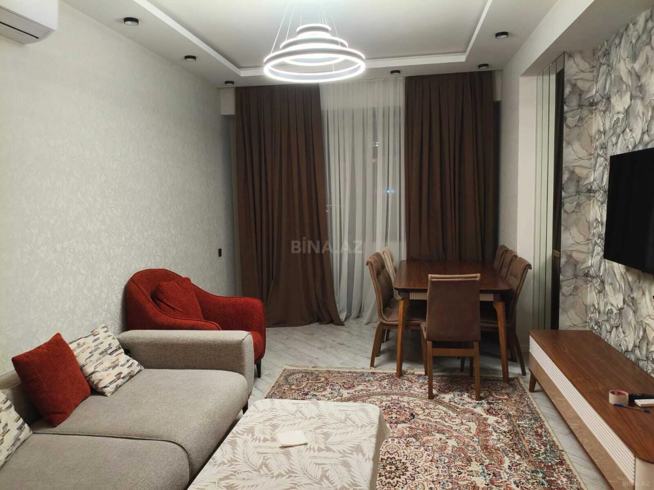 Kirayə verilir 2 otaqlı mənzil 65 m²