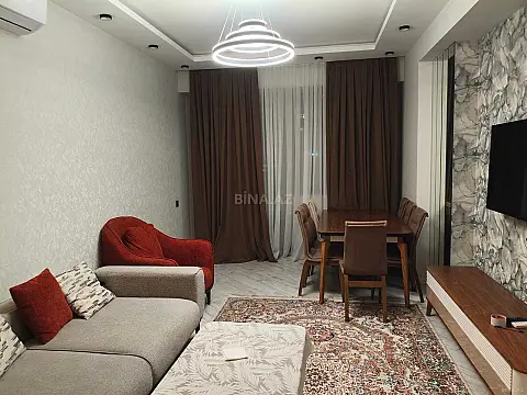 Kirayə verilir 2 otaqlı mənzil 65 m²