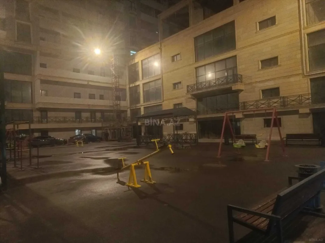 Kirayə verilir 2 otaqlı mənzil 65 m²