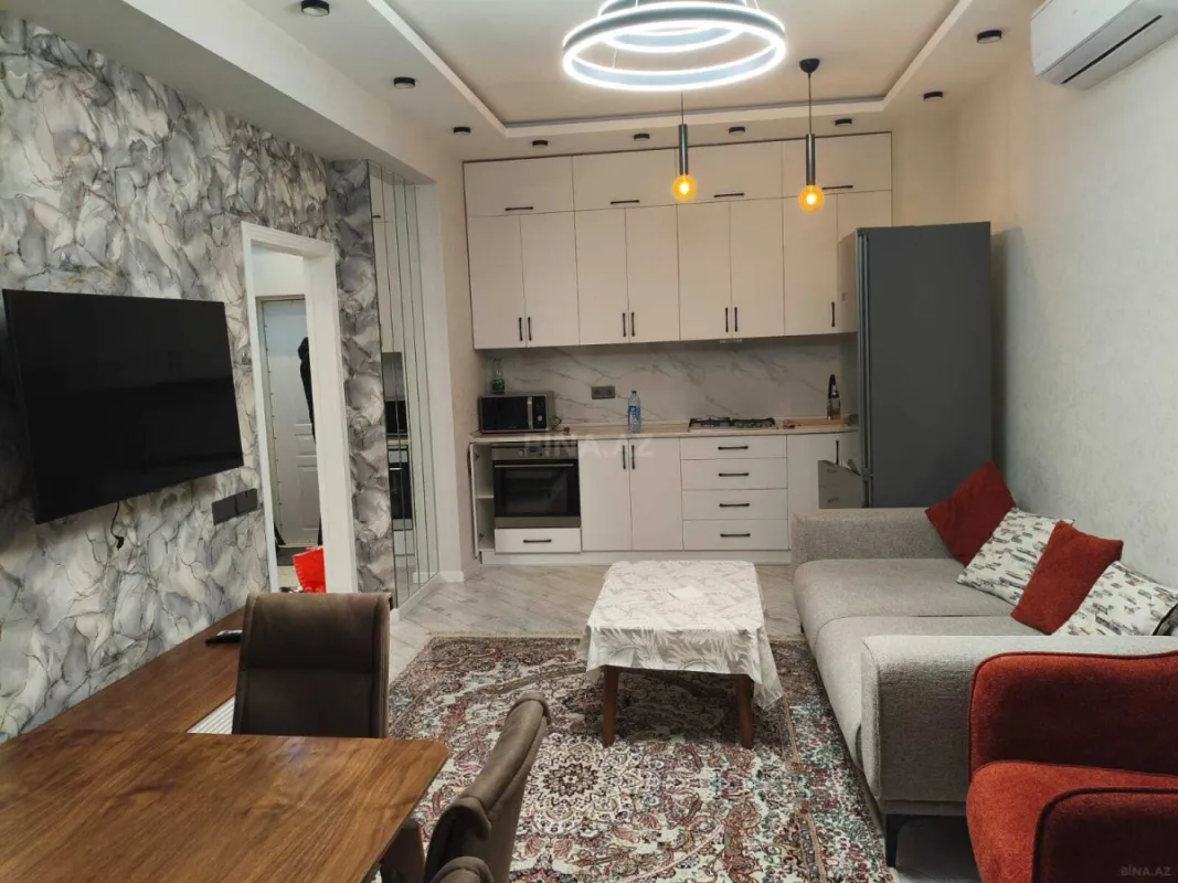 Kirayə verilir 2 otaqlı mənzil 65 m²