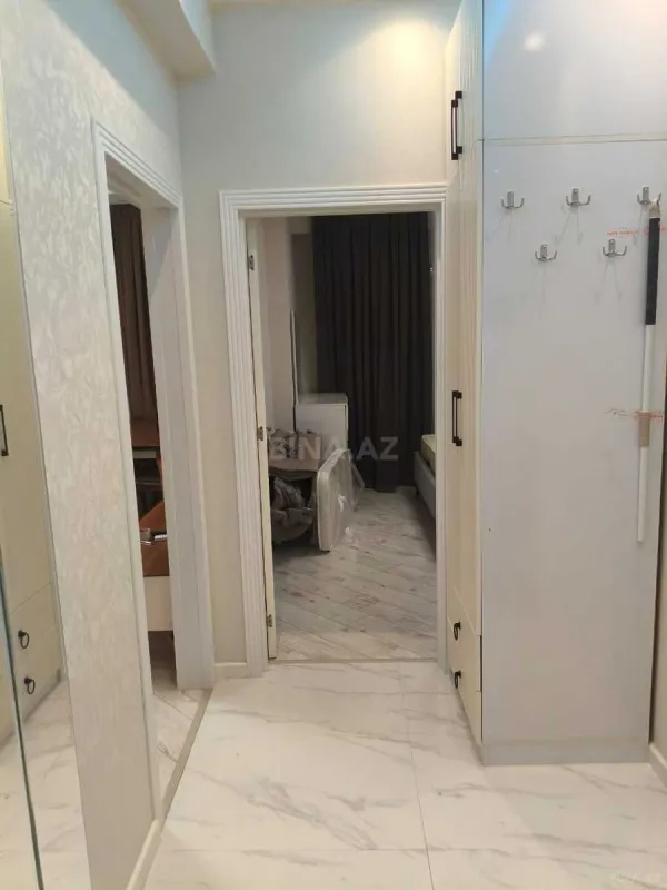 Kirayə verilir 2 otaqlı mənzil 65 m²