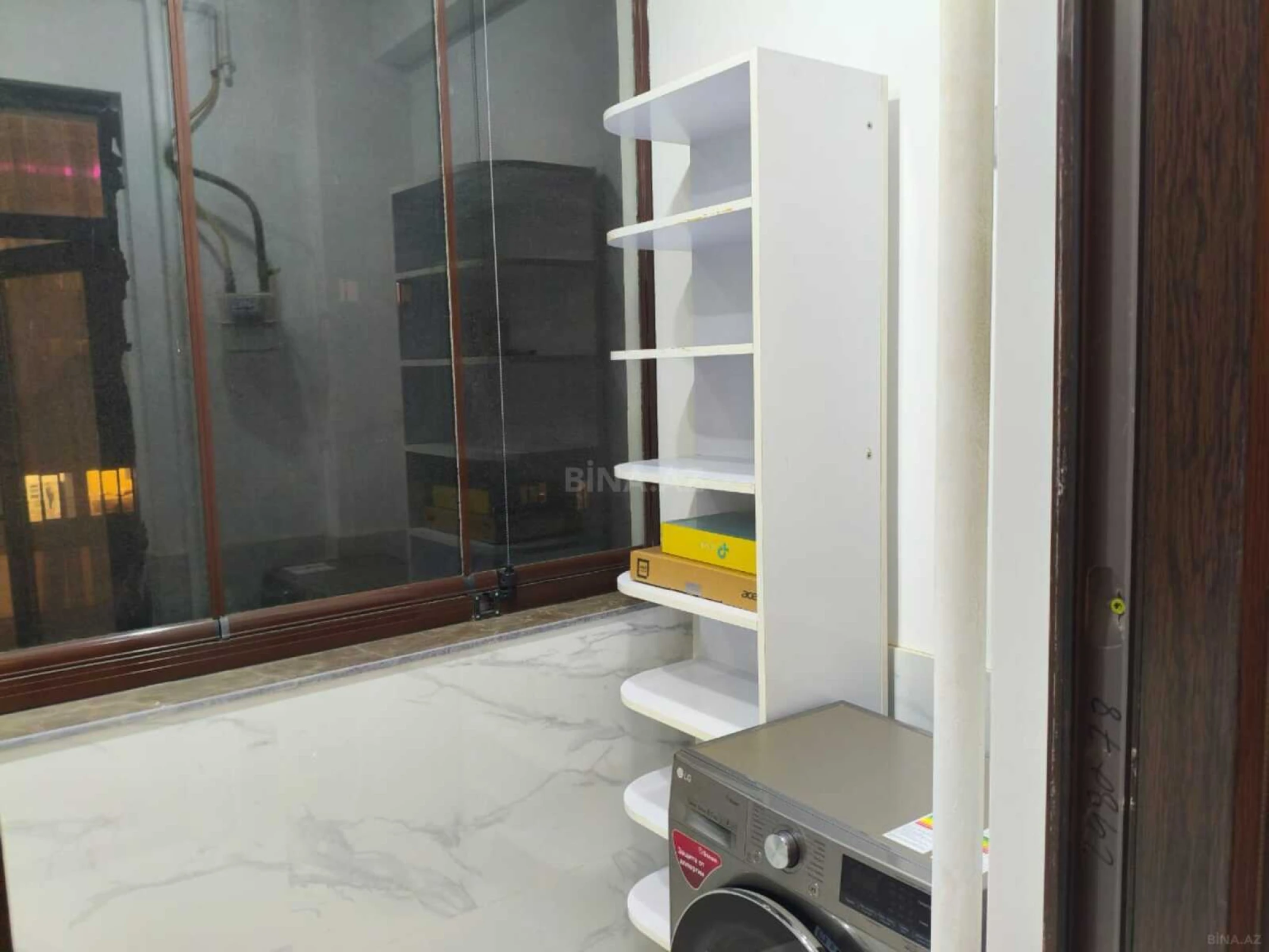 Kirayə verilir 2 otaqlı mənzil 65 m²