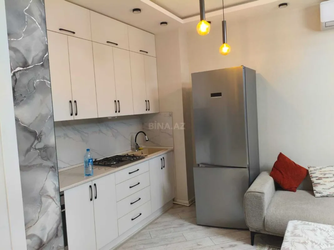 Kirayə verilir 2 otaqlı mənzil 65 m²