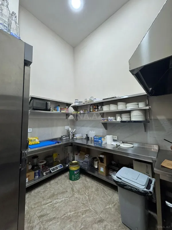 Kirayə verilir obyekt 140 m²