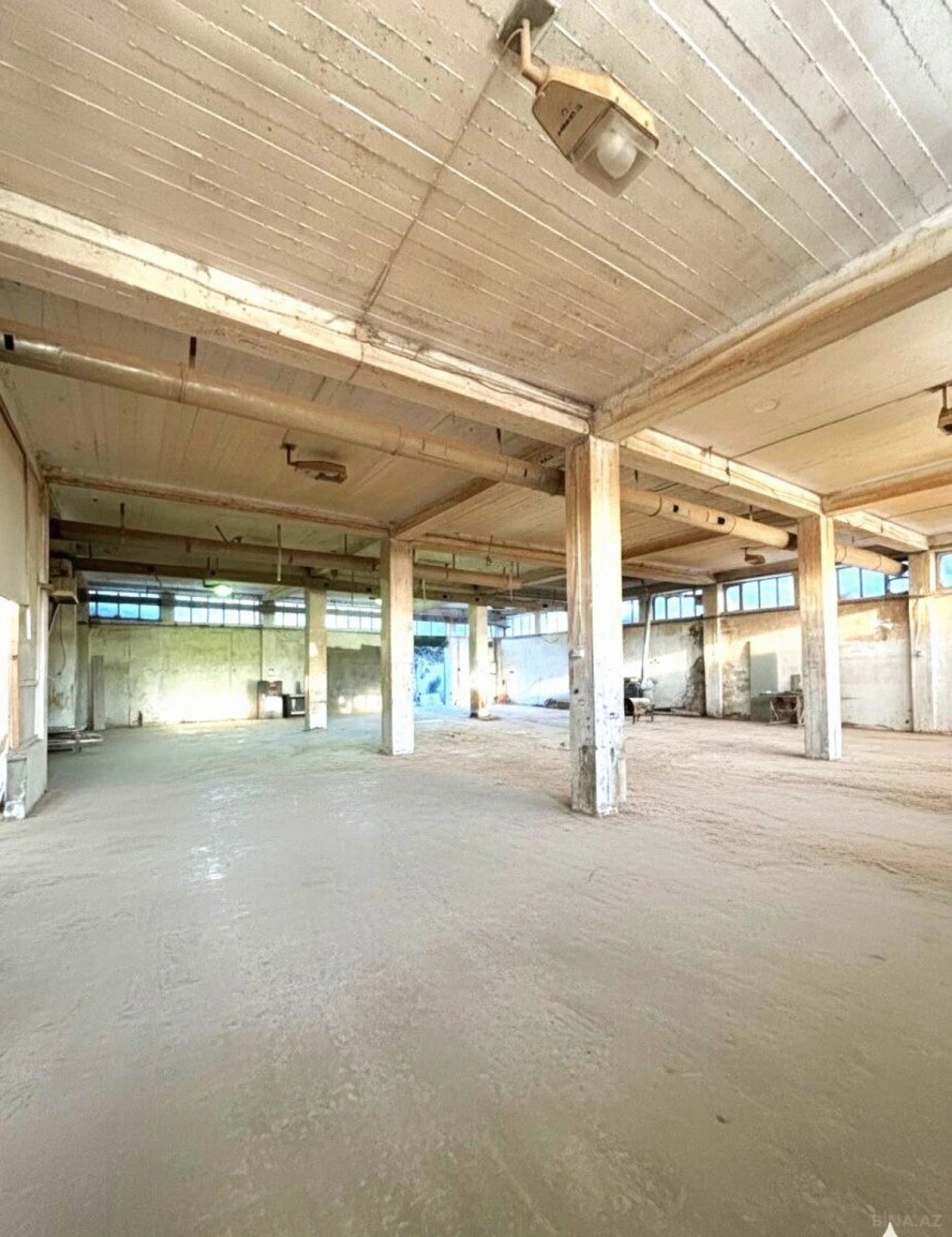 Kirayə verilir obyekt 1500 m²