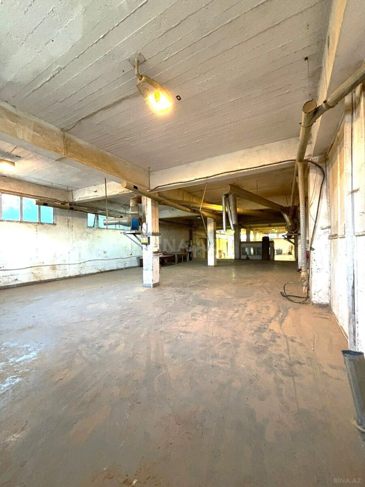 Kirayə verilir obyekt 1500 m²