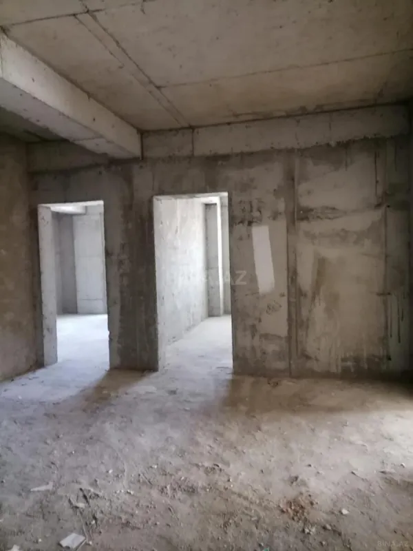 Satılır 3 otaqlı mənzil 138 m²