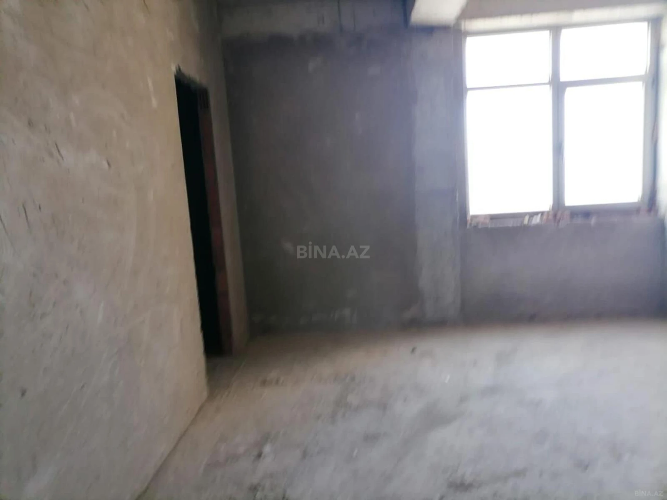 Satılır 3 otaqlı mənzil 138 m²