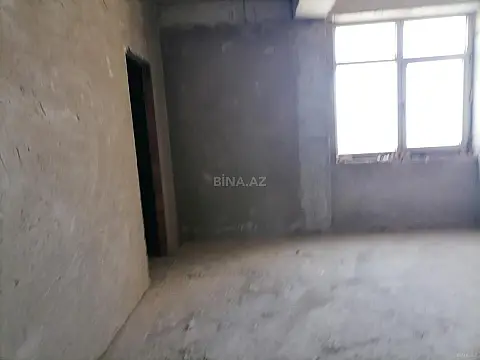 Satılır 3 otaqlı mənzil 138 m²