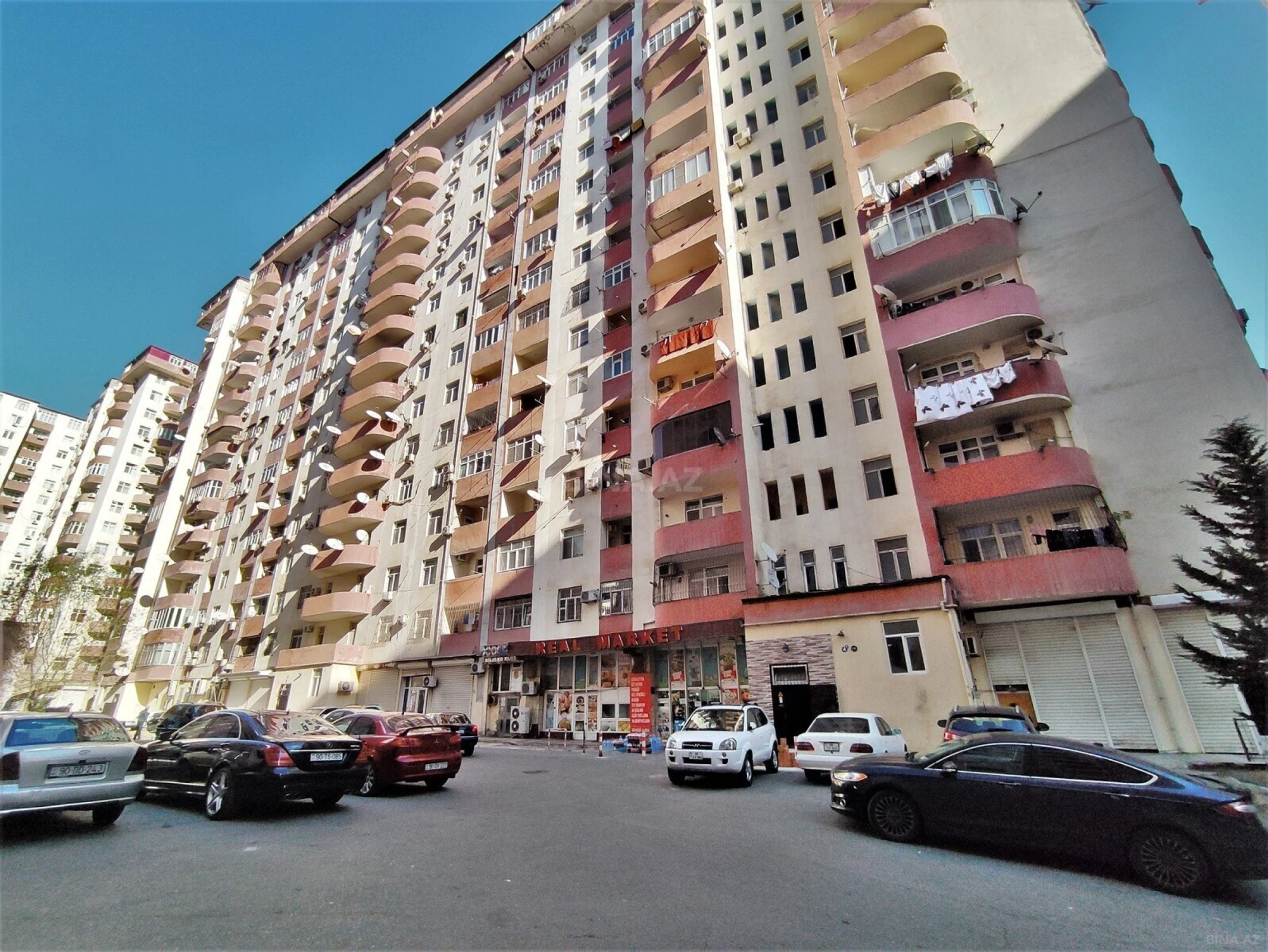 Satılır 3 otaqlı mənzil 92 m²
