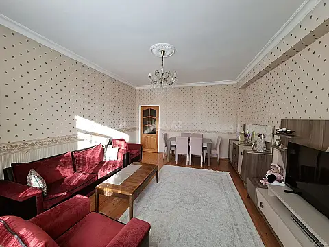 Satılır 3 otaqlı mənzil 92 m²