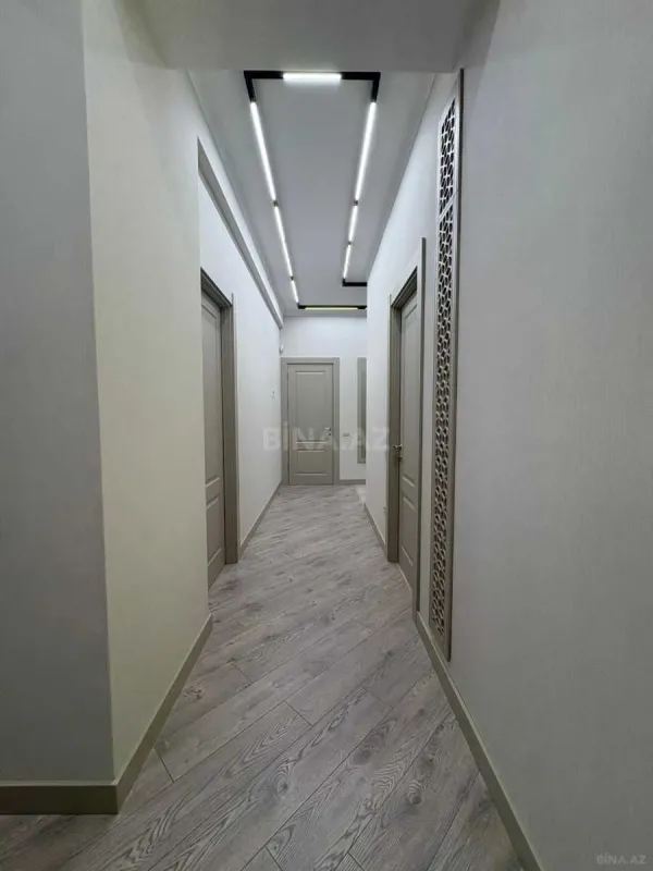 Satılır 4 otaqlı mənzil 120 m²