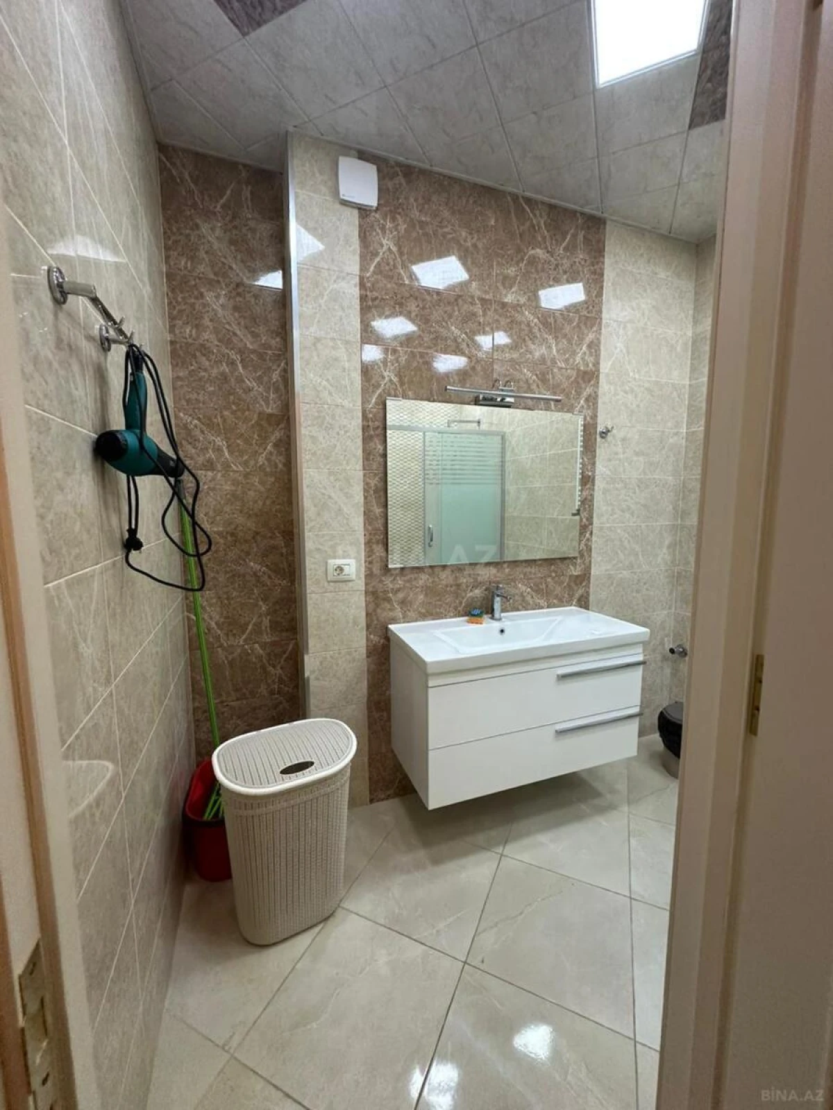 Kirayə verilir 3 otaqlı mənzil 100 m²