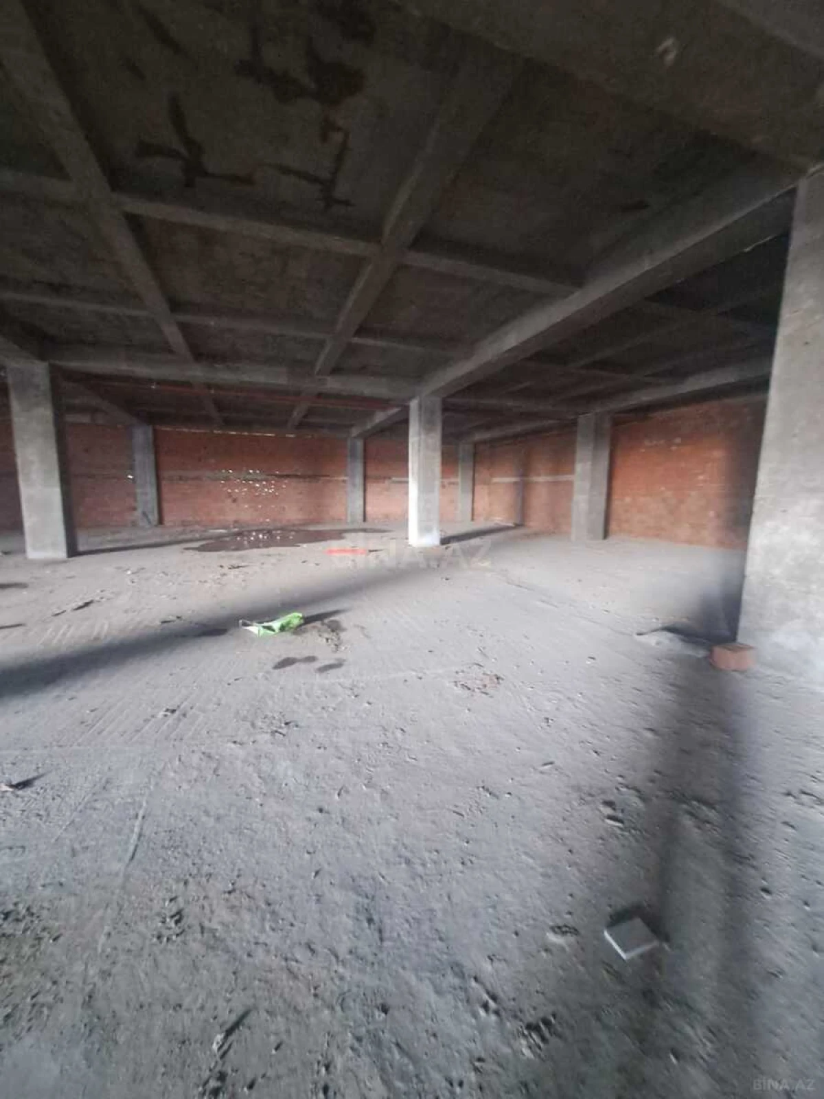 Satılır obyekt 400 m²