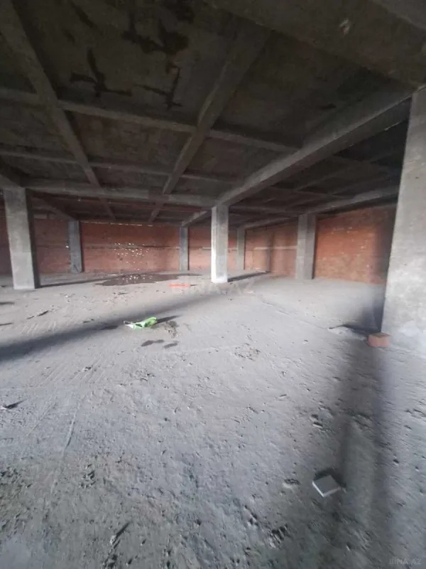 Satılır obyekt 400 m²