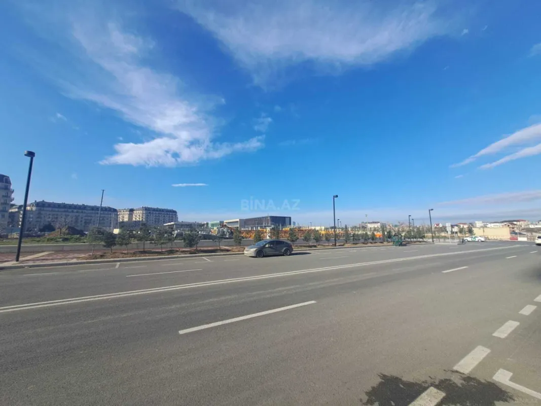 Satılır obyekt 400 m²