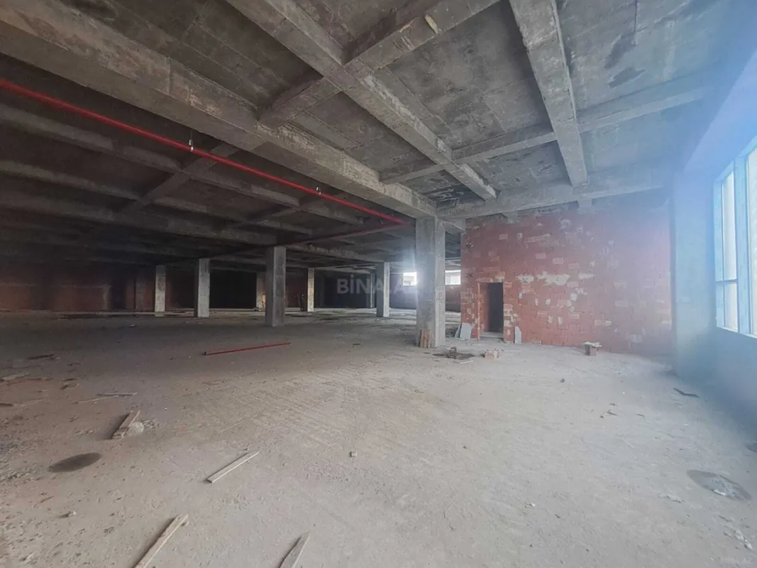 Satılır obyekt 400 m²