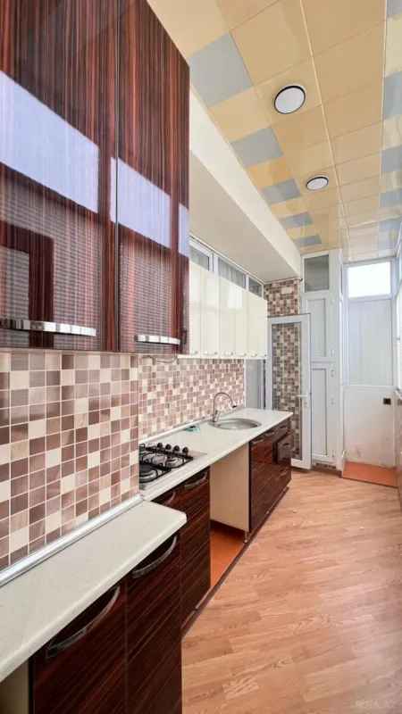 Satılır 2 otaqlı mənzil 60 m²