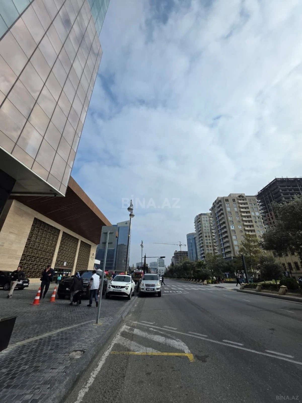 Satılır obyekt 115 m²