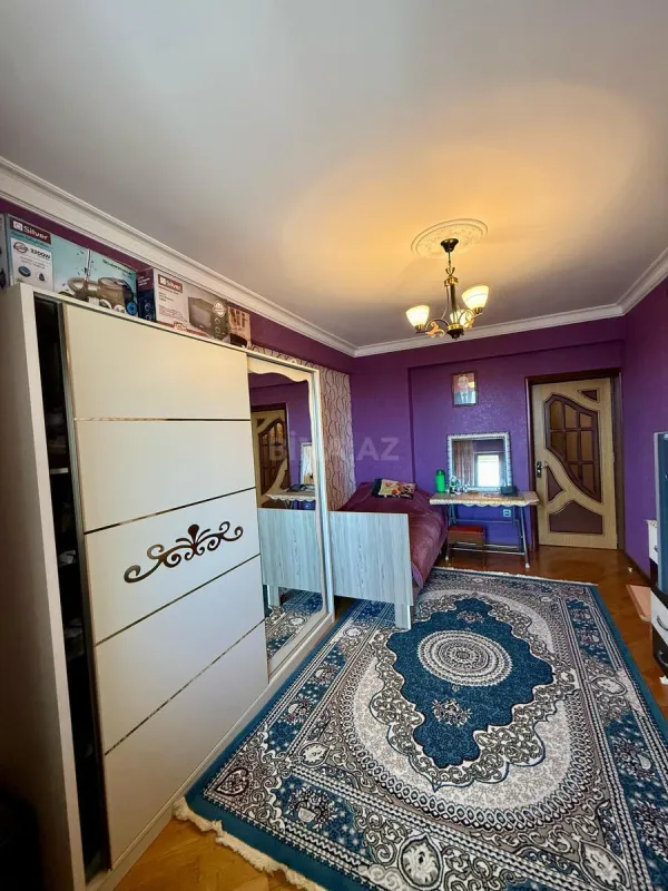 Kirayə verilir 3 otaqlı mənzil 130 m²