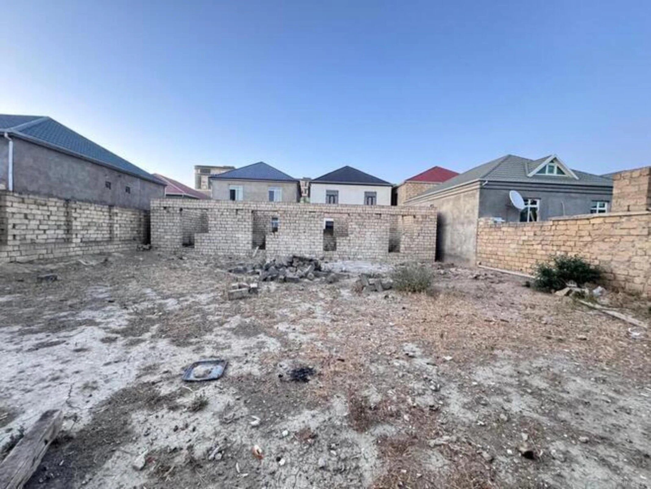 Satılır torpaq sahəsi 6 m²