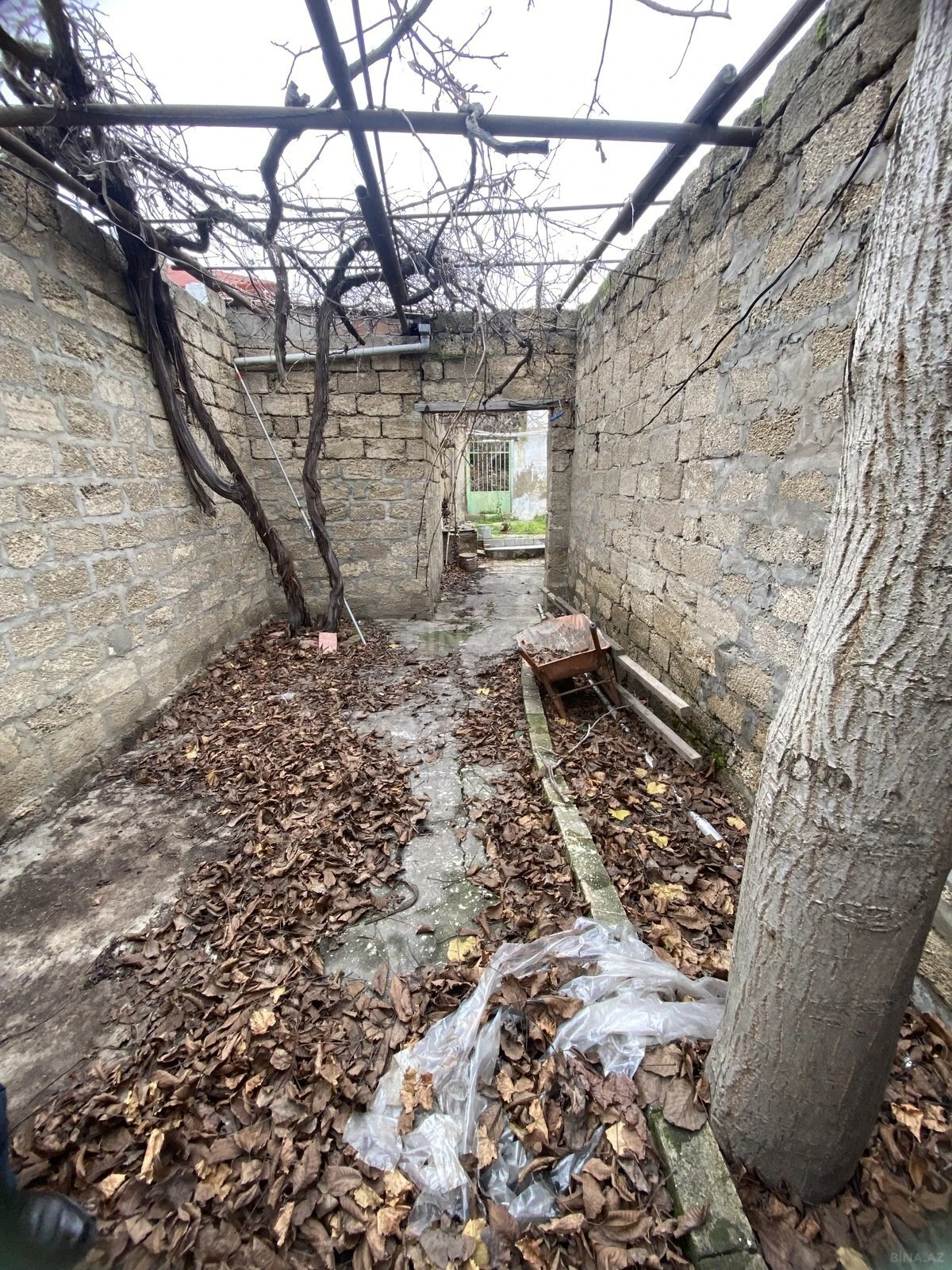 Satılır 3 otaqlı həyət evi 150 m²