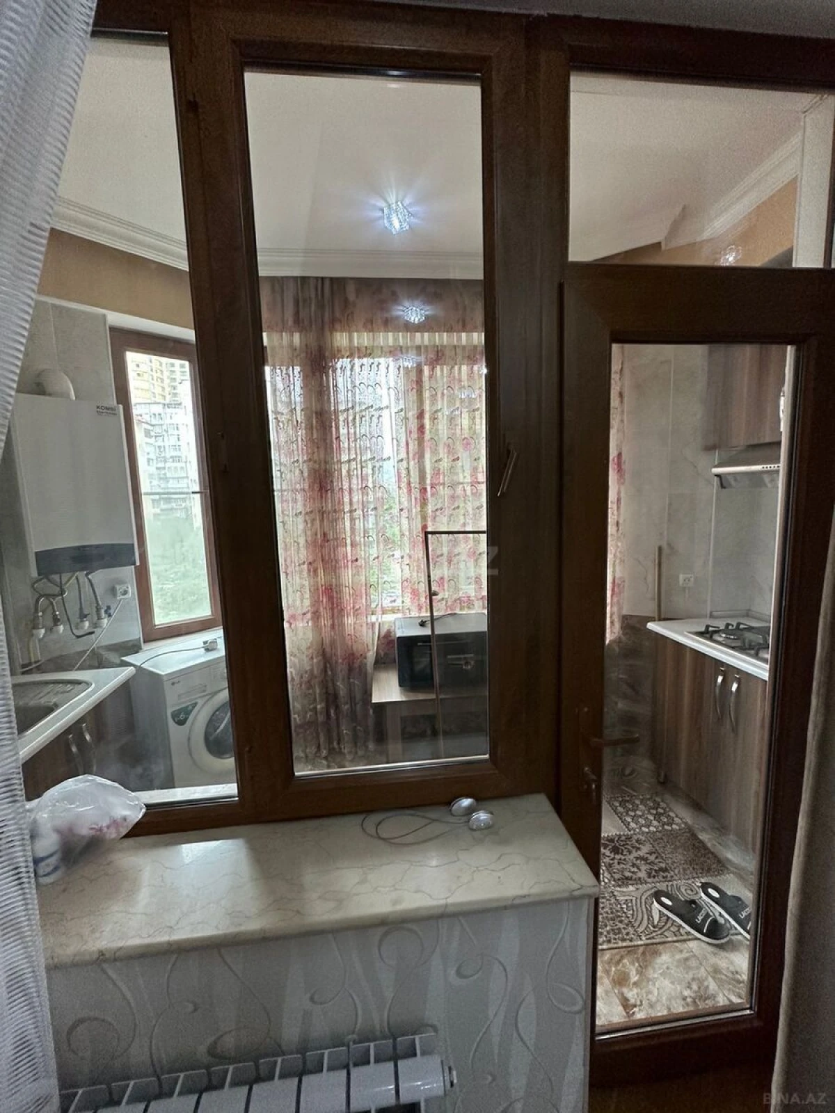 Satılır 4 otaqlı mənzil 163 m²