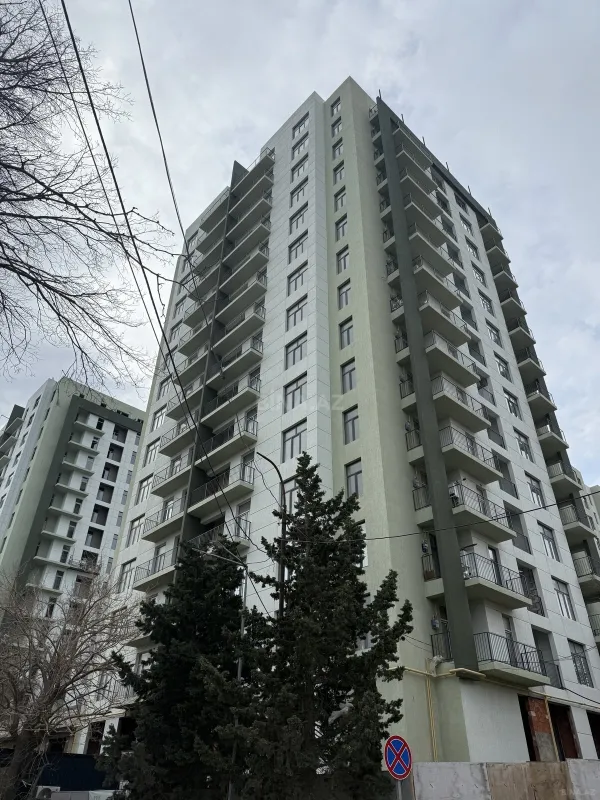 Satılır 2 otaqlı mənzil 69 m²
