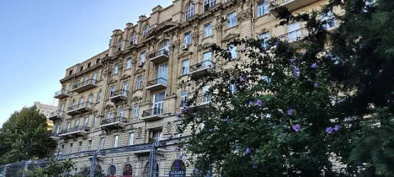 Kirayə verilir obyekt 290 m² — Bakı 290.00 m²