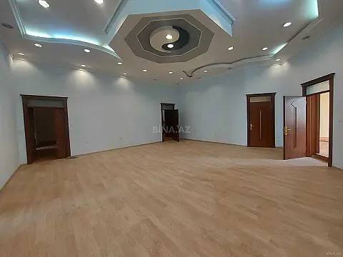 Kirayə verilir obyekt 290 m²