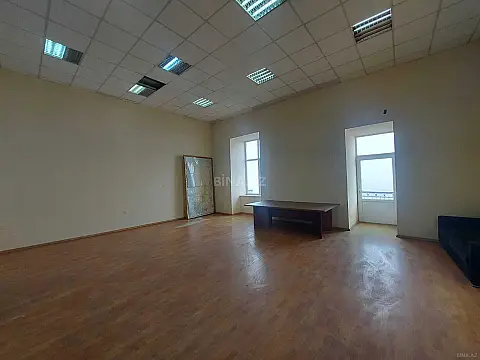 Kirayə verilir obyekt 290 m²