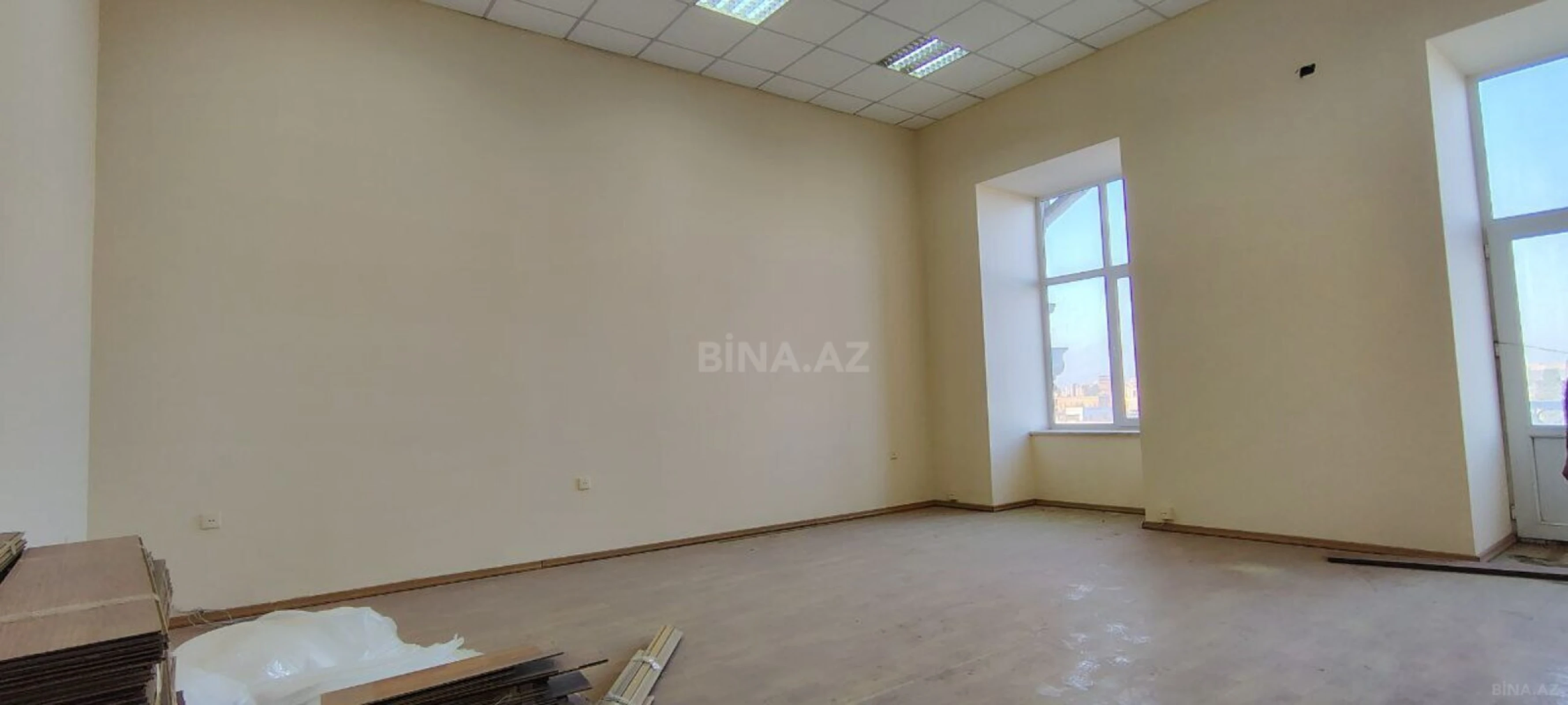 Kirayə verilir obyekt 290 m²