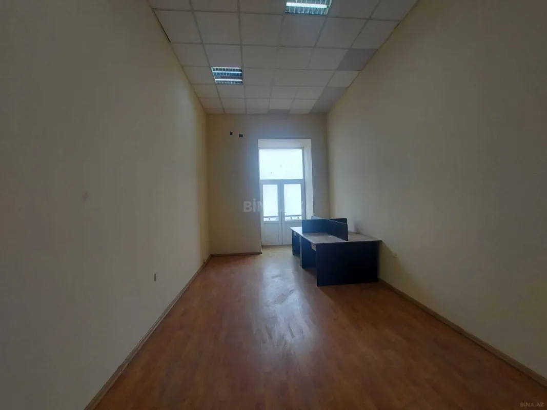 Kirayə verilir obyekt 290 m²
