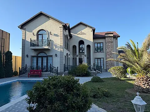 Kirayə verilir 5 otaqlı həyət evi 600 m²