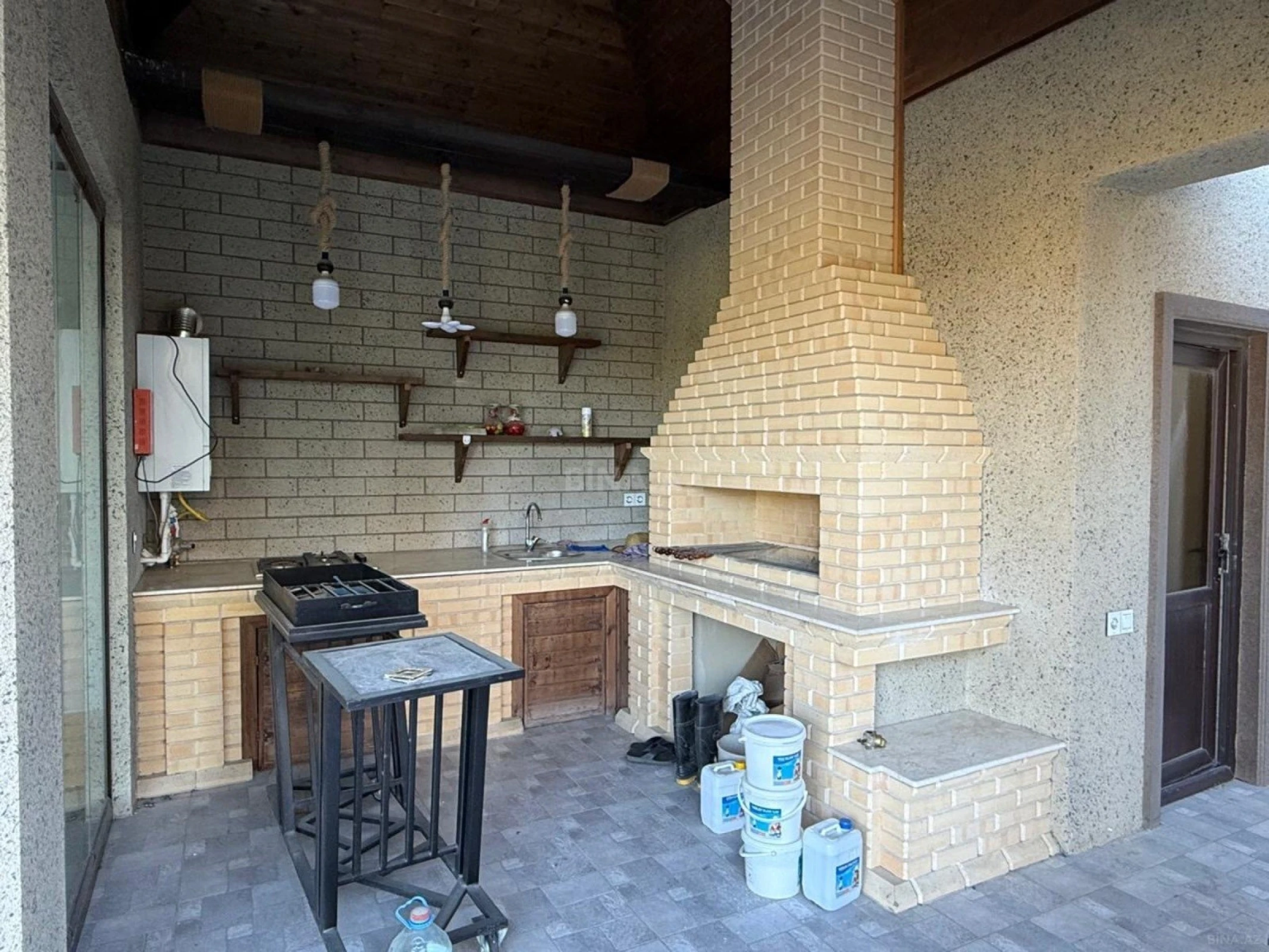 Kirayə verilir 5 otaqlı həyət evi 600 m²