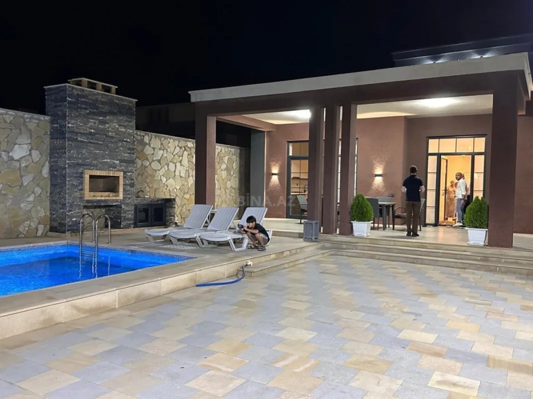 Kirayə verilir 5 otaqlı həyət evi 250 m²