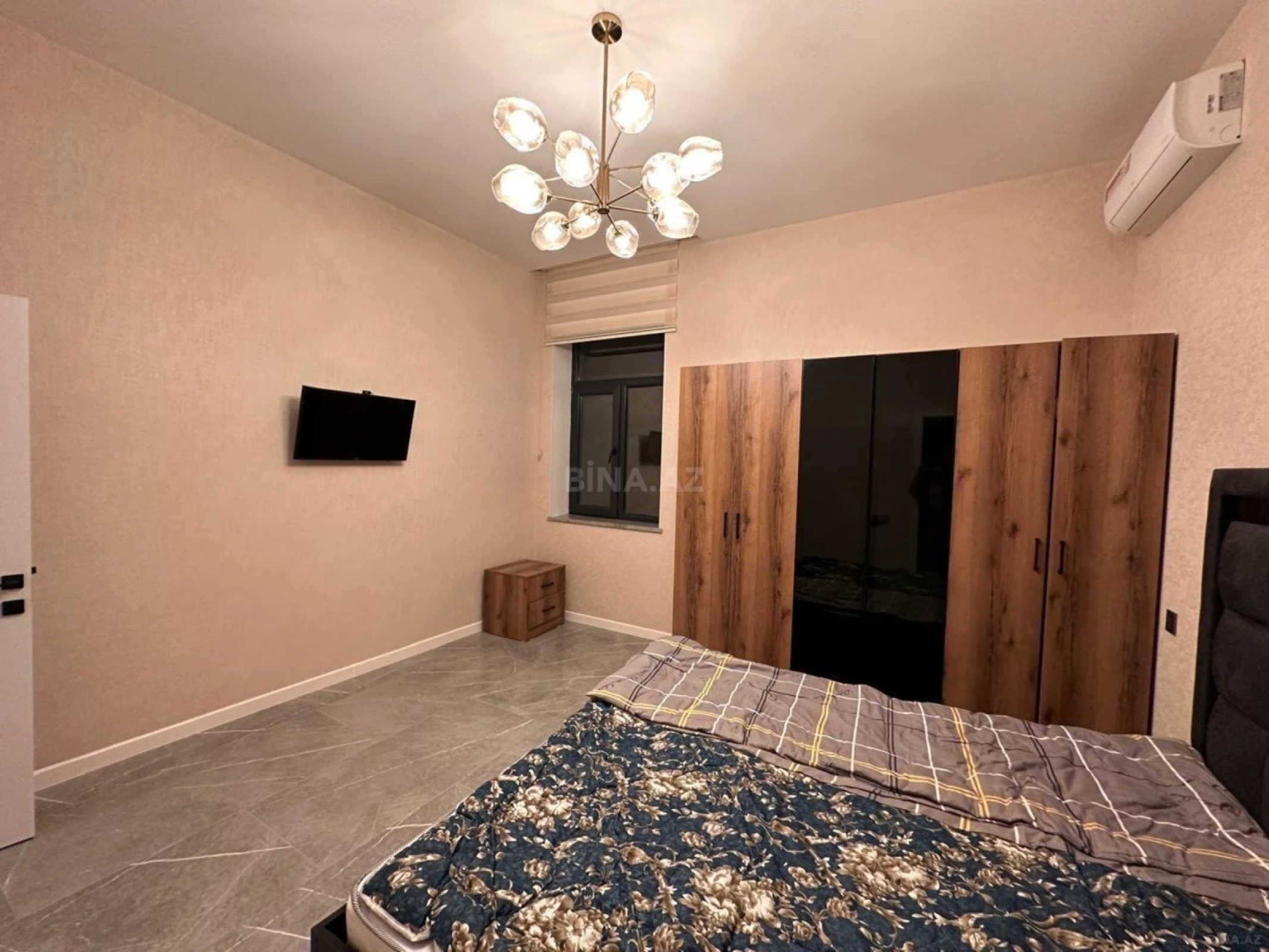 Kirayə verilir 5 otaqlı həyət evi 250 m²