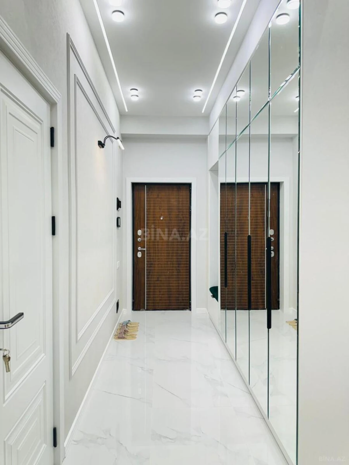 Satılır 2 otaqlı mənzil 69 m²